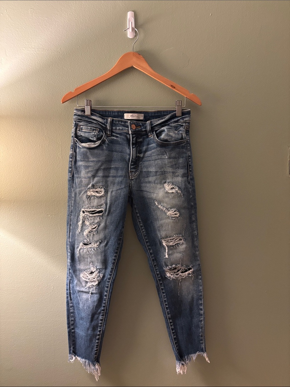 KanCan Signature - Women’s Distressed Ankle Jeans - Blue